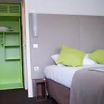 מלון Campanile 3*